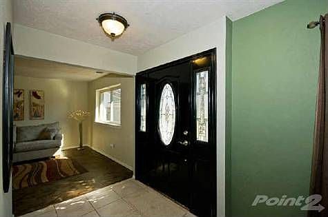3rd image of 732 Loganwood Ave