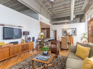 1325 N Van Buren St APT 204, Milwaukee, WI 53202