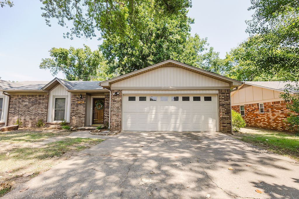 1306 Silver Creek Dr - Property Image