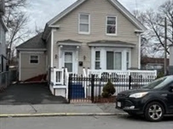 57 Bodwell St, Lawrence, MA 01841