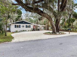 55 Nottingham Ln, Inglis, FL 34449