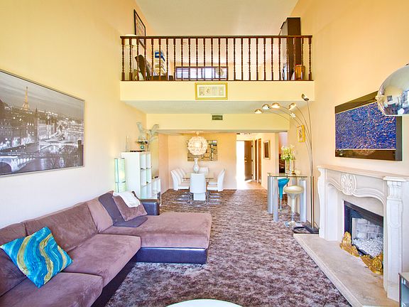 4th image of 1900 Vine St APT 308