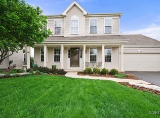 0S981 Shannon Sq, Geneva, IL 60134