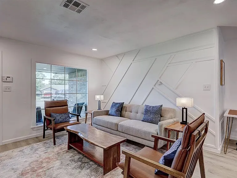 1410 Abbey Dr — Photo 12