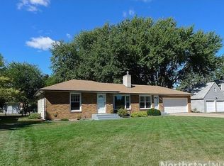 2243 Hendry Pl N, Maplewood, MN 55117