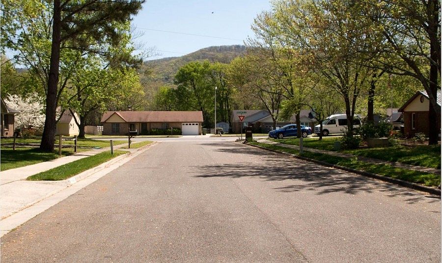 2nd image of 1052 Branscomb Cir SE