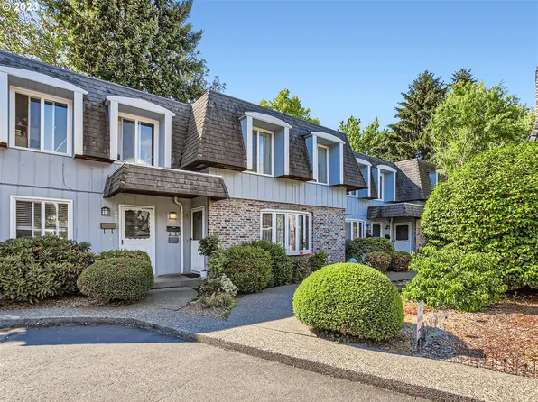 11224 SW Bel Aire Ln #10, Beaverton, OR 97008