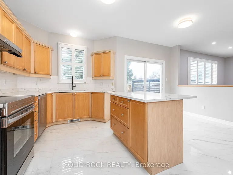 55 Gleeson Way W — Photo 16