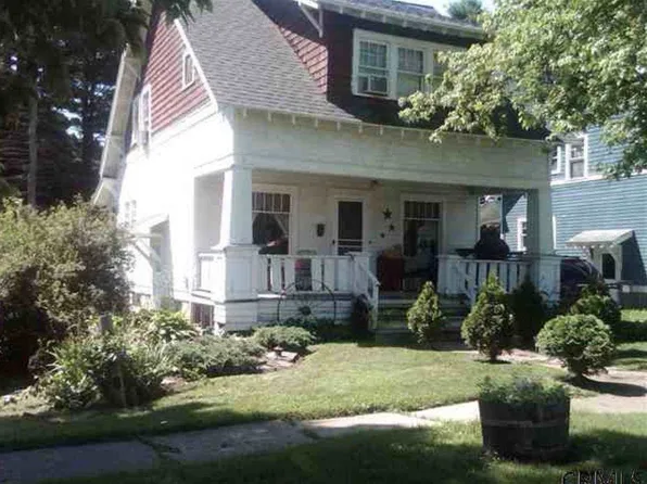 132 East St, Fort Edward, NY 12828