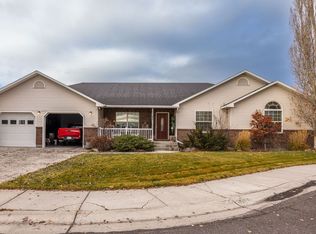 396 S Palomino Dr, Sugar City, ID 83448