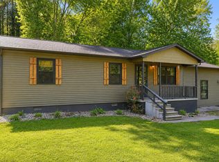 5701 Oakhaven Dr, Paducah, KY 42003
