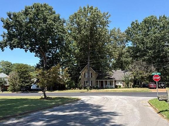 5th image of 11 Windy Hill Rd