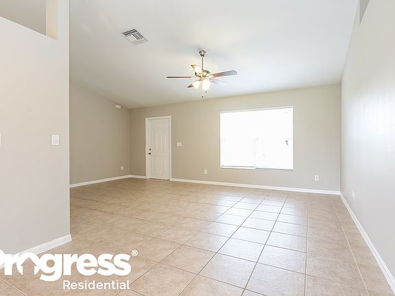 3rd image of 3031 SW 15th Ave