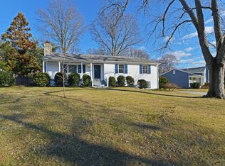 7607 Range Rd, Alexandria, VA 22306