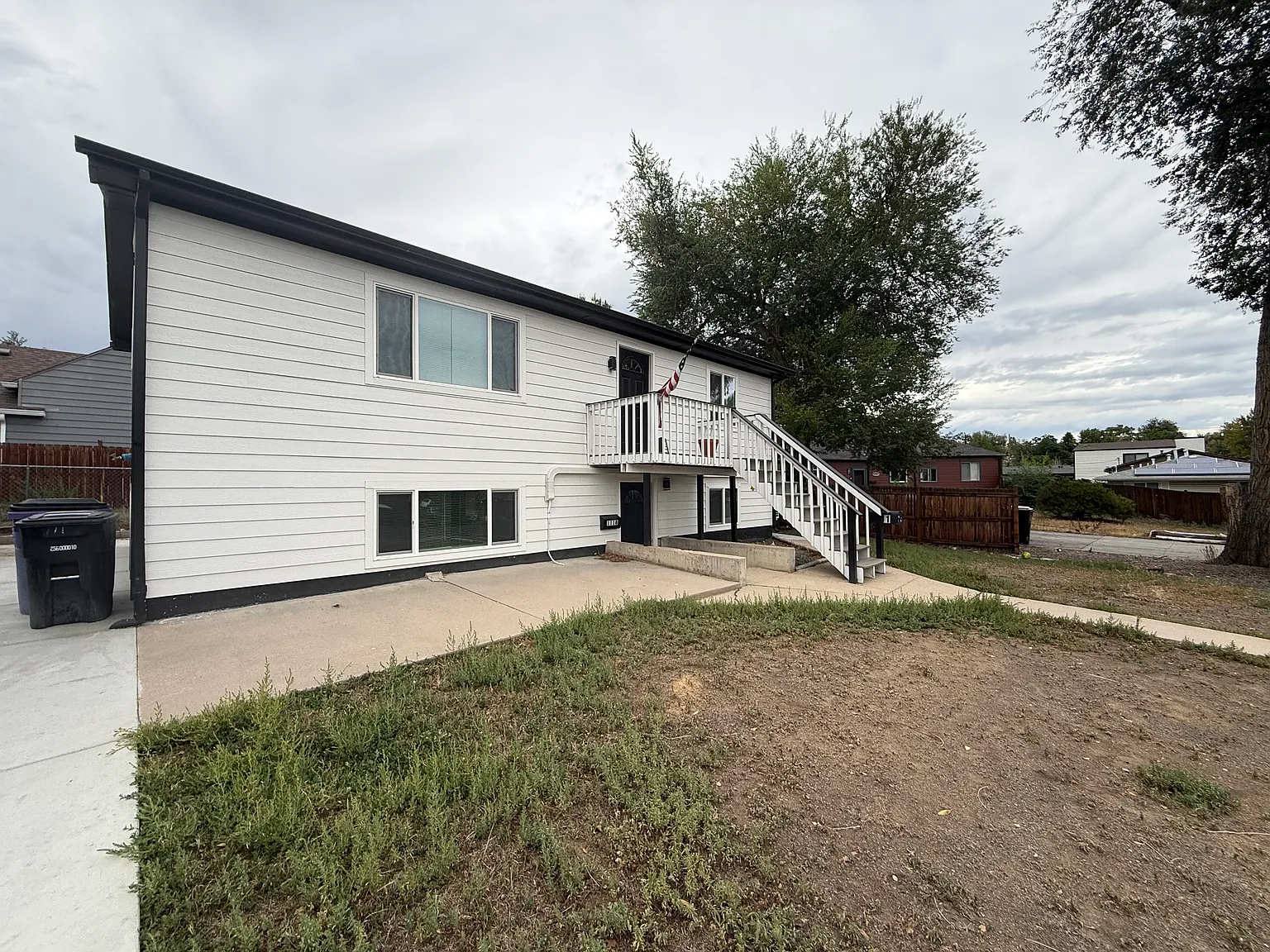 2 bed, 950 sqft, $2,200 — Photo 1