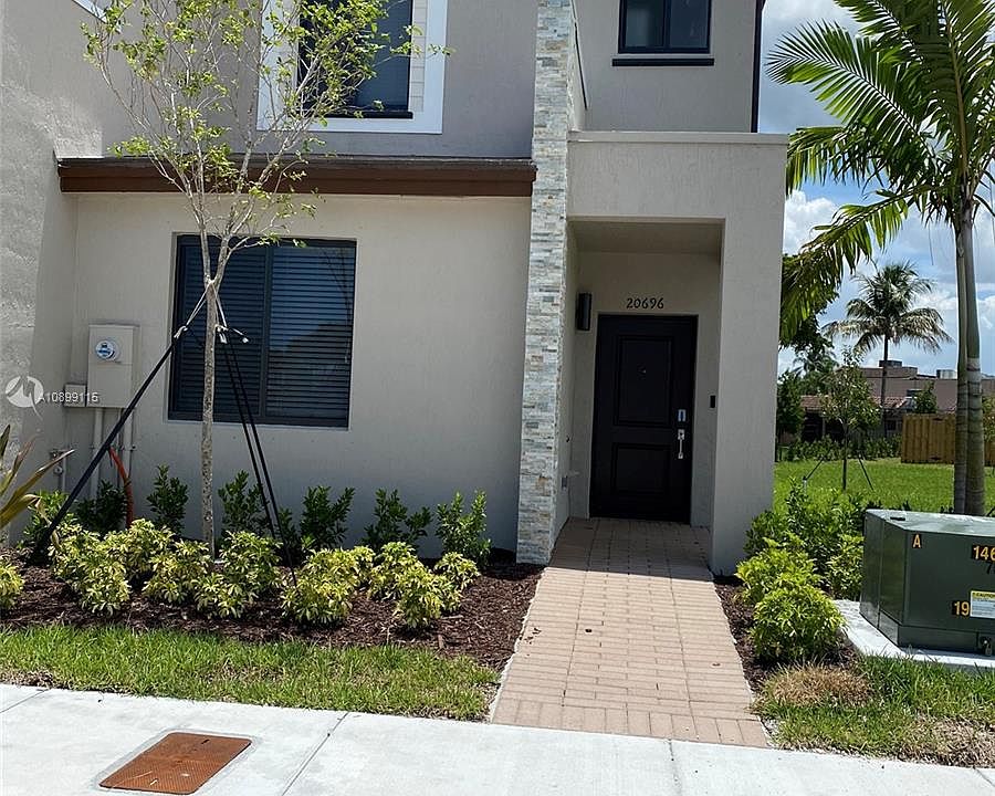 1st image of 20696 NE 7th Ct #0