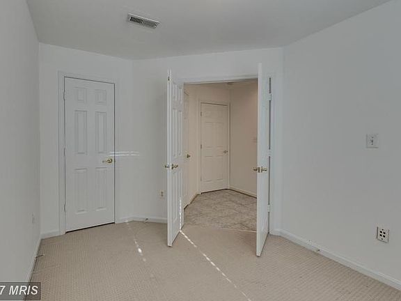 4th image of 3537 Christy Ln