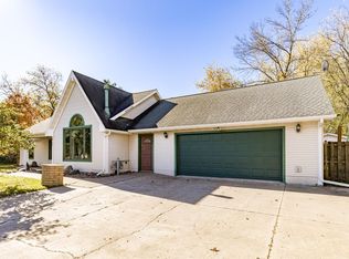 847 Spring Lake Rd, Cloquet, MN 55720