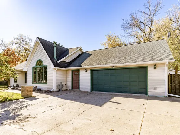 847 Spring Lake Rd, Cloquet, MN 55720