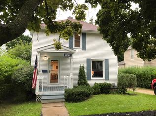 1014 Jefferson Ave, Petoskey, MI
