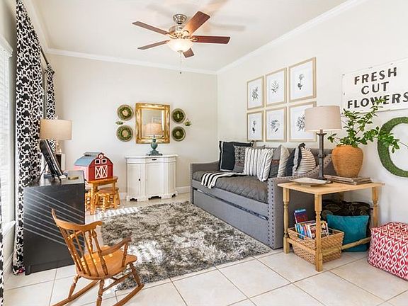 3rd image of 2719 Winglewood Cir