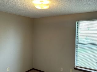 708 Cherryvale Rd, Edmond, OK 73003
