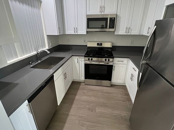 4th image of 7651 Laurel Canyon Blvd APT 209
