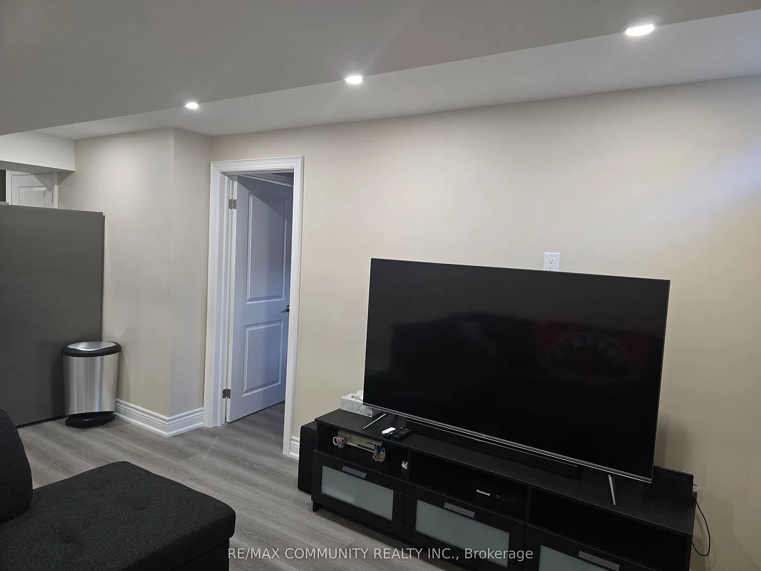 2 bed, $1,800 — Photo 4