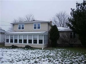 3rd image of 39 Parkside Dr