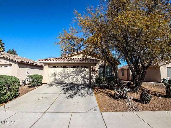 2nd image of 8890 N Majestic Mountain Dr