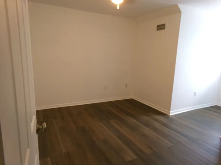 14299 Peterson Ln — Photo 15
