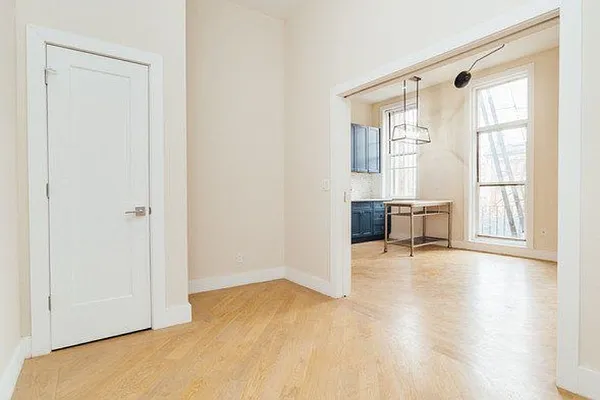 Rented by Marquis Real Estate Services | media 20