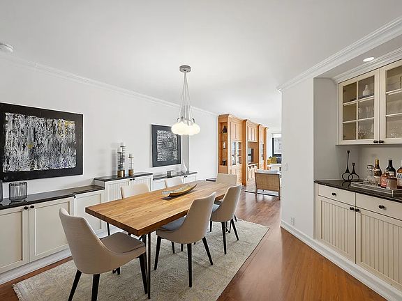3rd image of 225 W 83rd St #12KL