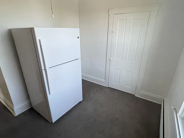 429 Oakland Ave #2 — Photo 7