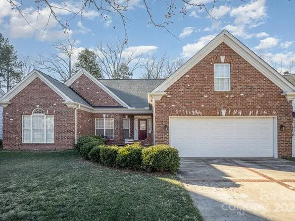 5914 Mayapple Ln, Charlotte, NC 28269
