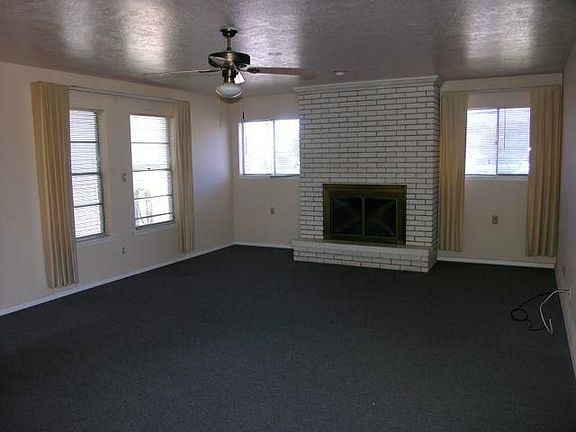 2nd image of 3912 Panama Way