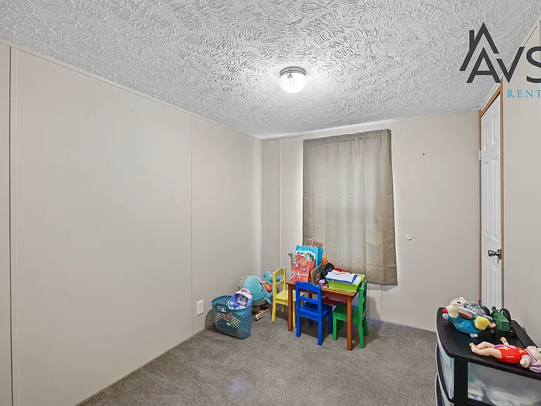 398 Volliedale Dr — Photo 13