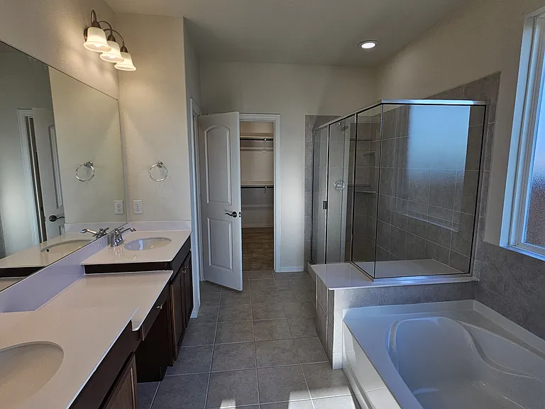 2038 Celebration Ln — Photo 18