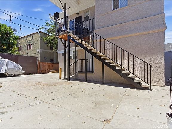 3rd image of 2208 Toberman St