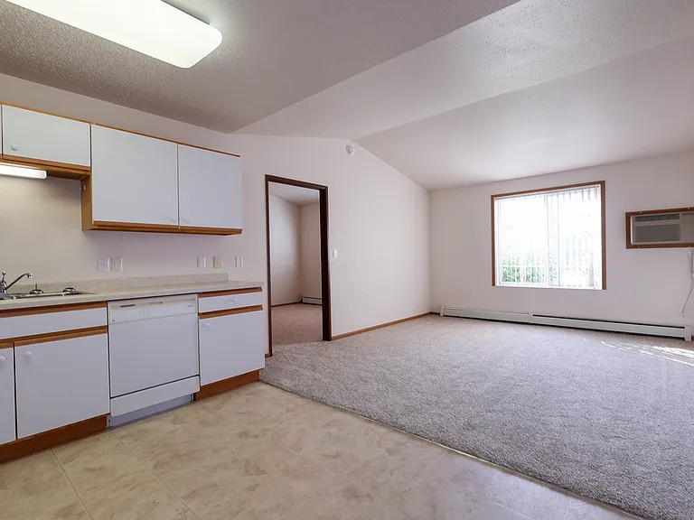 Heritage Square 55+ Apartments — Photo 12