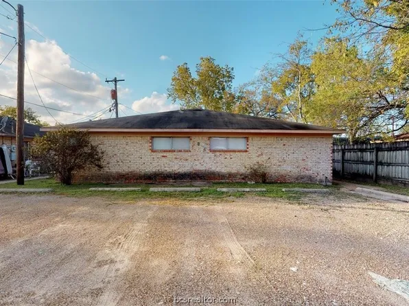 204 Lynn Dr, Bryan, TX