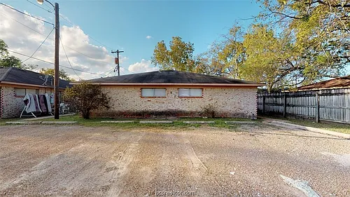 204 Lynn Dr #B Photo 1