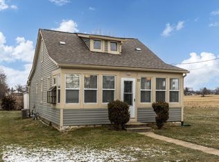 93 6th Ave, Buckeye Lake, OH 43008