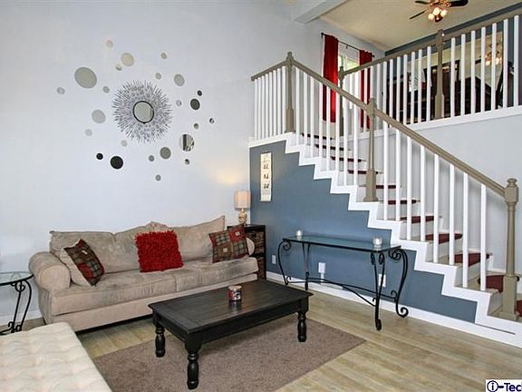 2nd image of 10480 Sunland Blvd APT 15