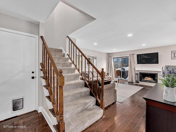 4th image of 1136 Loughborough Ct