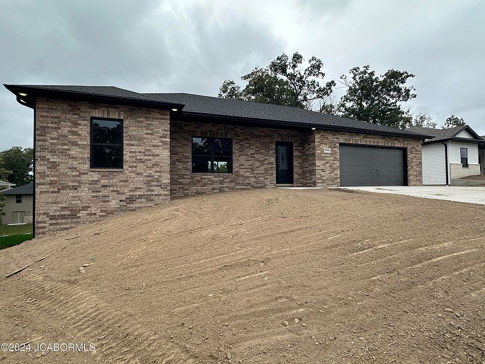 1st image of 5410 Thornridge Dr
