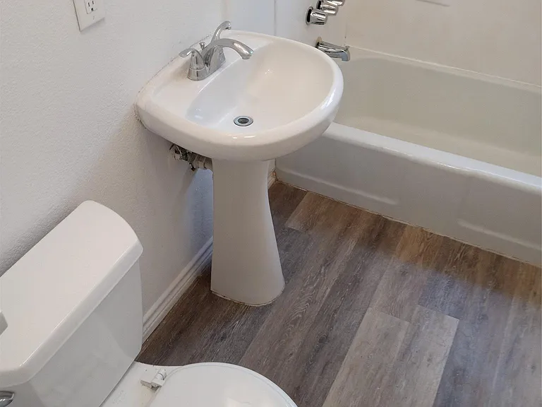 1505 Oreilly Ct #C — Photo 16