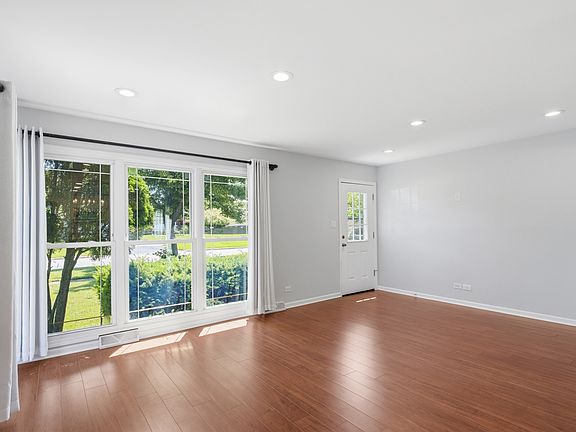 4th image of 714 N 2nd Ave