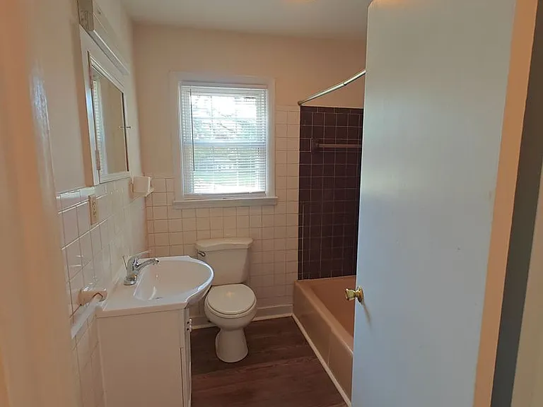 9511 Harris St — Photo 21