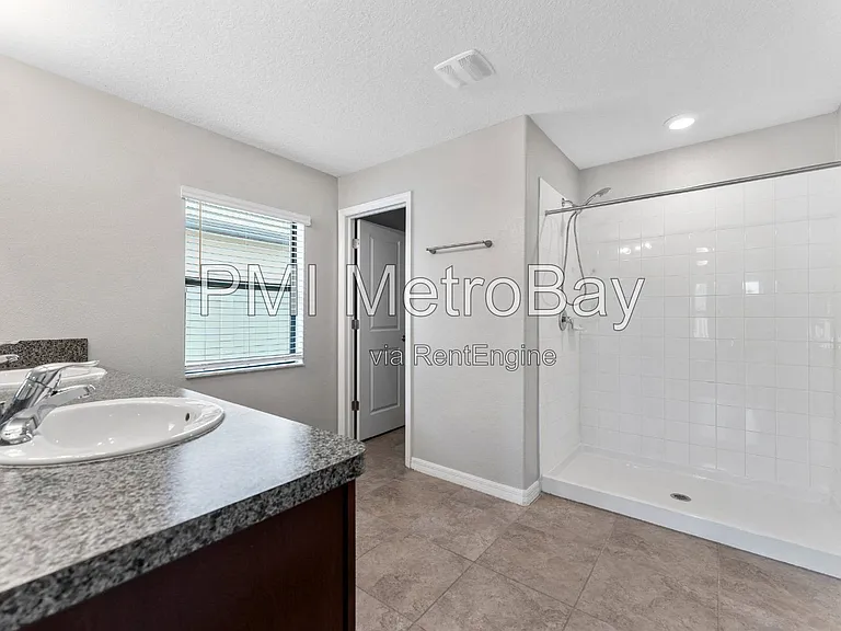 9703 Sage Creek Dr — Photo 27
